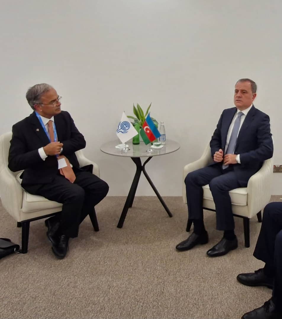 ECO Secretary General meets with Foreign Minister of Azerbaijan